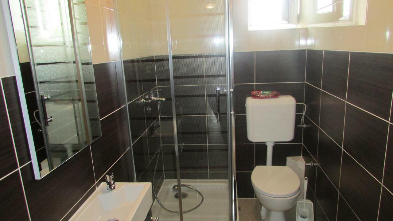 Apartman Franjicic كورينيتسا المظهر الخارجي الصورة